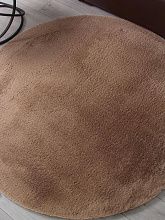 Однотонный ковер коричневый RABBIT LUXE PX2001 CAMEL Круг